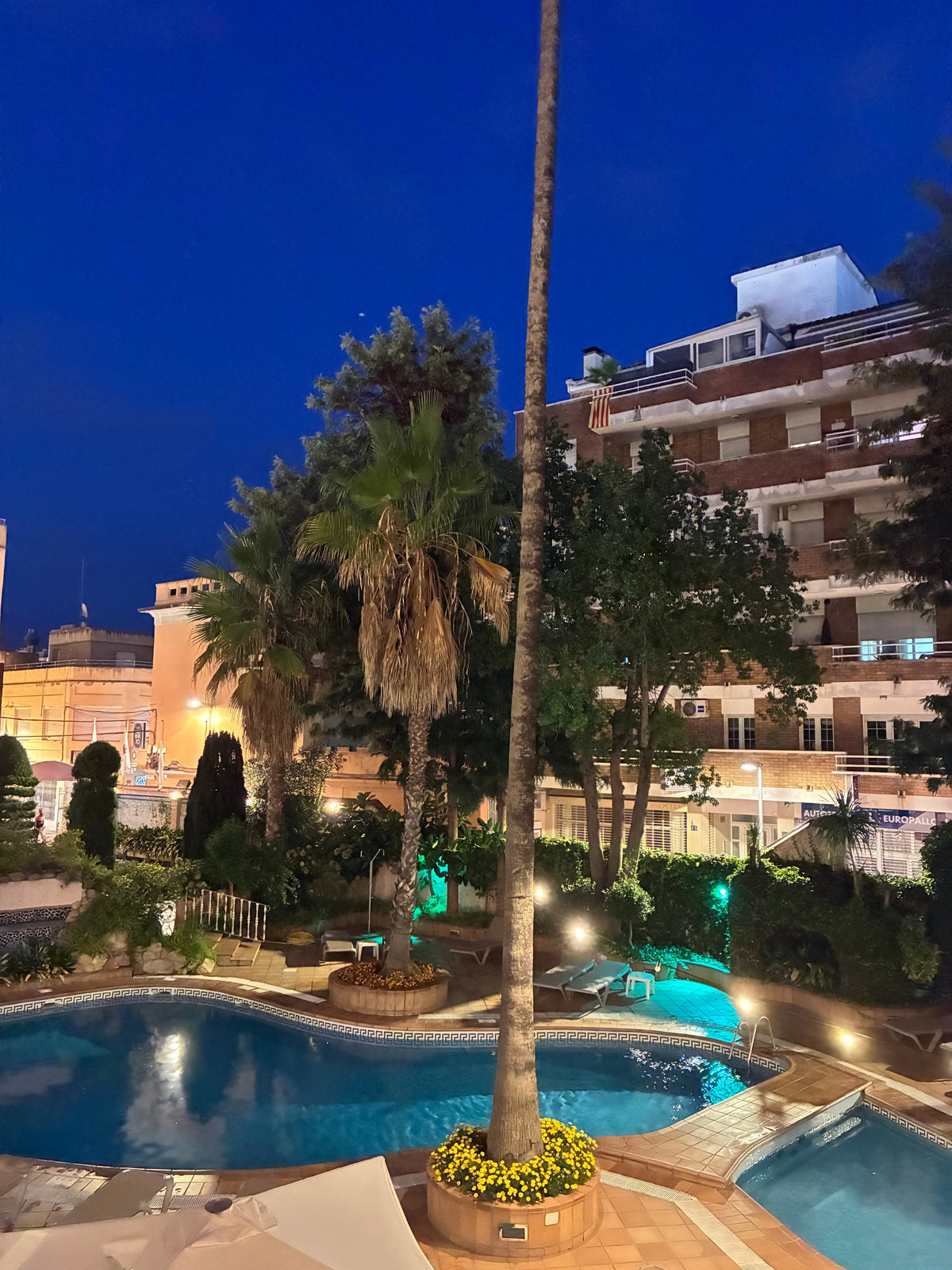 Enseigne lumineuse pour hôtel : 8 idées pour valoriser votre établissement